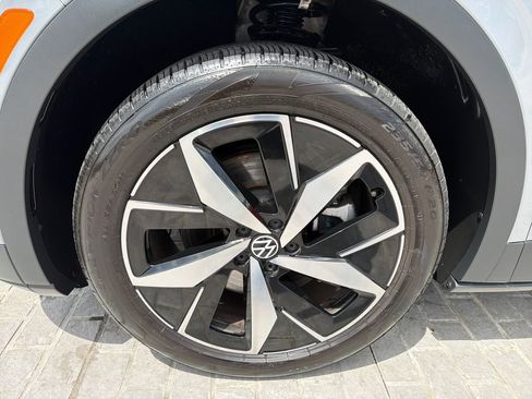 Certified 2023 Volkswagen ID.4 Pro S AWD/4WD image 27