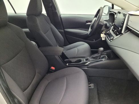 Used 2021 Toyota Corolla LE image 21