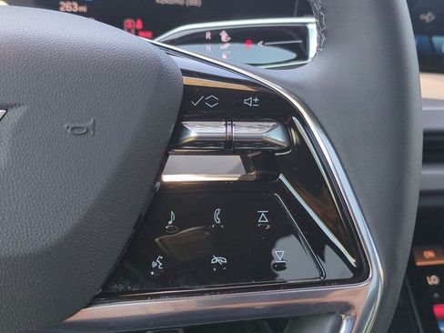 Certified 2026 Cadillac Vistiq Premium Luxury w/ LPO, Floor Liner Package AWD/4WD image 27