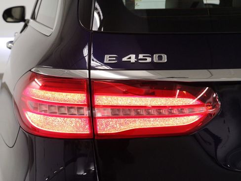 Certified 2020 Mercedes-Benz E 450 4MATIC Wagon image 11