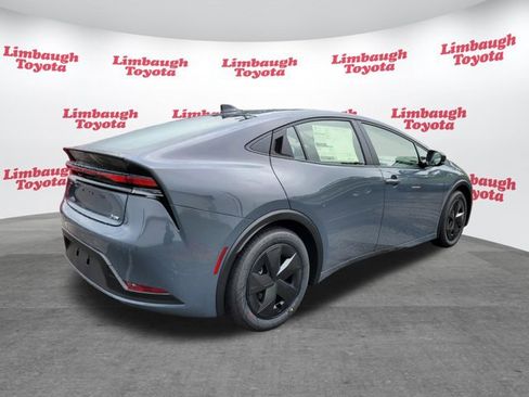 Used 2026 Toyota Prius LE FWD image 13