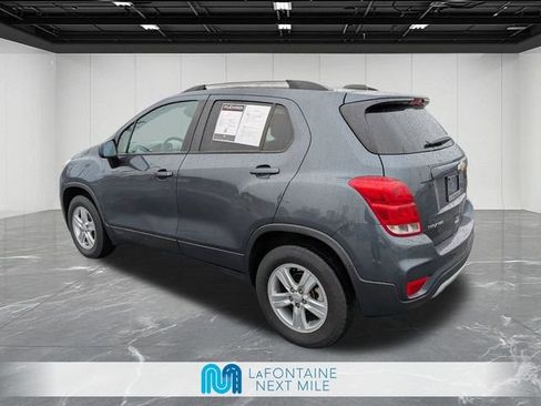 Used 2021 Chevrolet Trax LT AWD/4WD image 3