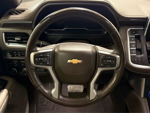 Used 2024 Chevrolet Suburban LT w/ Luxury Package AWD/4WD image 19