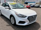 Used 2021 Hyundai Accent SE image 2