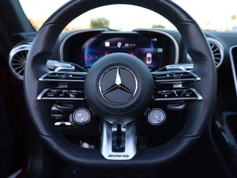 Used 2022 Mercedes-Benz SL 63 AMG 4MATIC image 28
