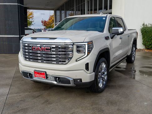 New 2026 GMC Sierra 1500 Denali w/ Denali Reserve Package image 3