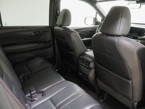 Used 2024 Honda Passport TrailSport image 36
