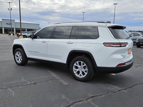 Used 2022 Jeep Grand Cherokee L Limited image 9