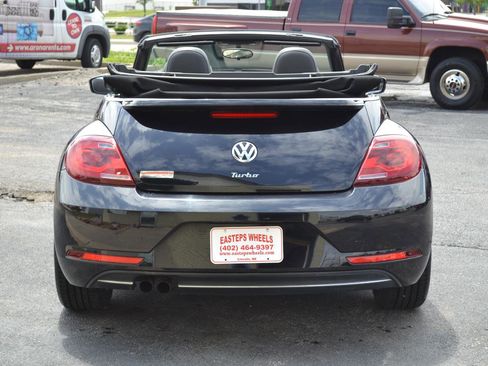 Used 2019 Volkswagen Beetle 2.0T S FWD image 6