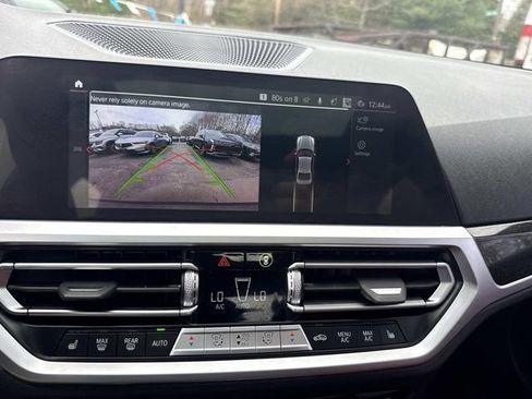 Used 2022 BMW 330i xDrive Sedan w/ Premium Package 2 AWD/4WD image 27