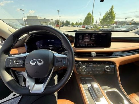 Certified 2025 INFINITI QX60 Sensory w/ Vision Package AWD/4WD image 21