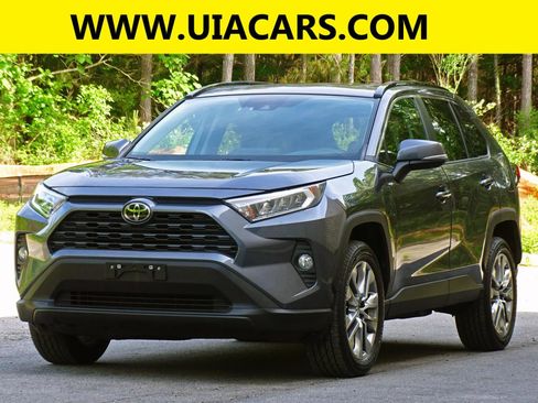 Used 2019 Toyota RAV4 XLE Premium w/ Cold Weather Package AWD/4WD image 2