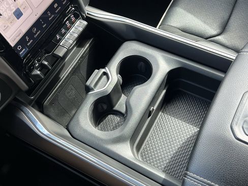 Used 2023 RAM 1500 Laramie image 25