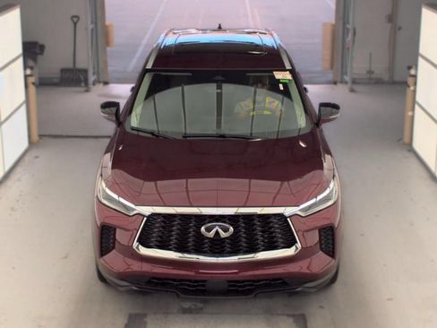 Used 2023 INFINITI QX60 Luxe w/ Performance Audio Package AWD/4WD image 3