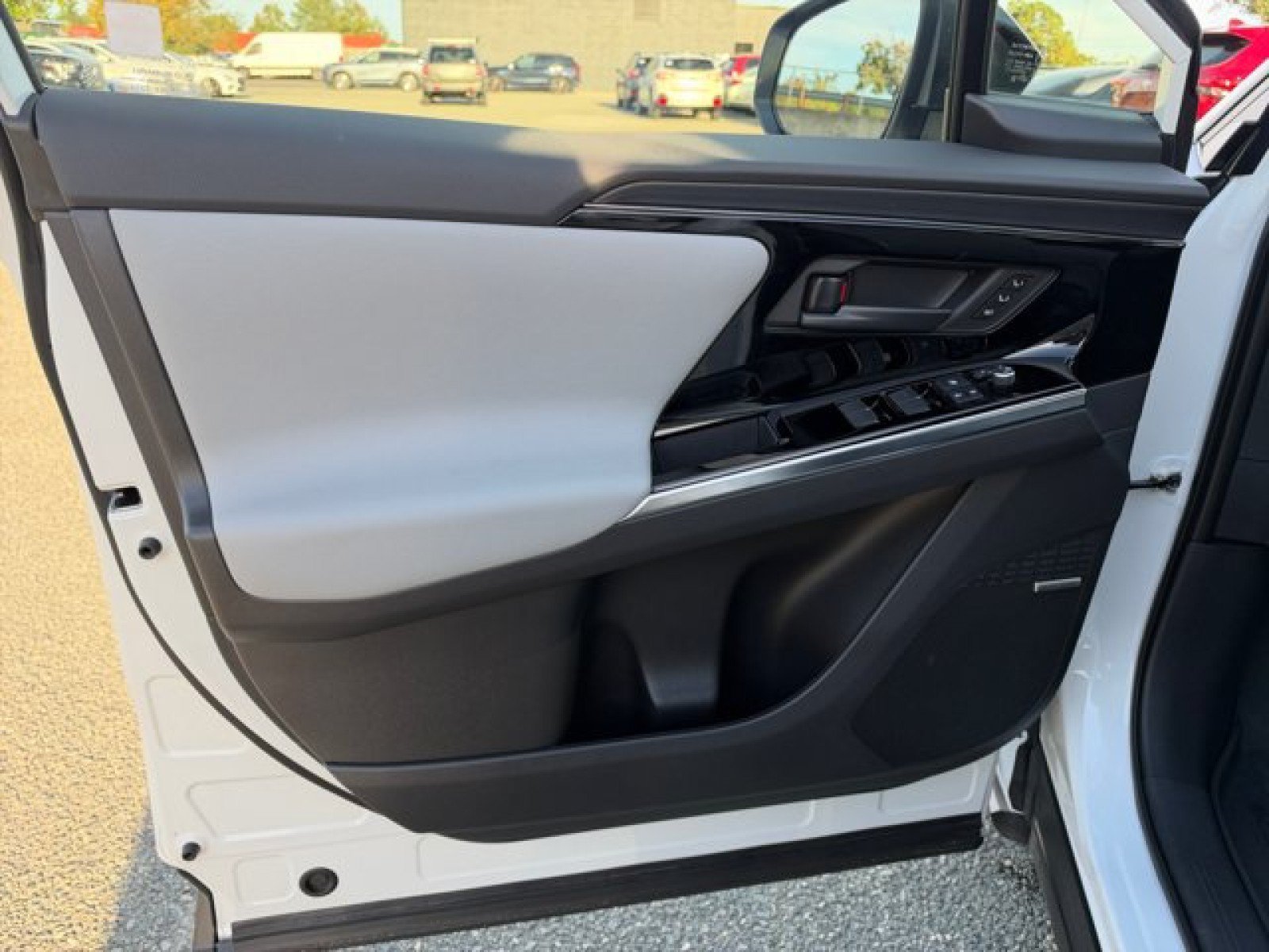 Used 2023 Subaru Solterra AWD image 19