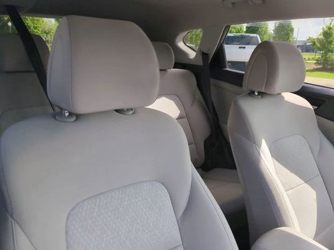 Used 2016 Hyundai Tucson Sport FWD image 7