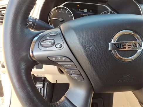 Certified 2019 Nissan Murano Platinum w/ Cargo Package image 10