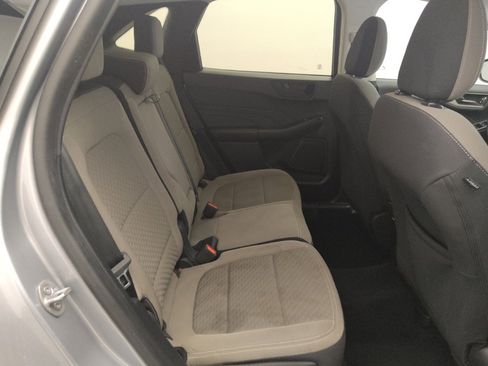 Used 2022 Ford Escape SE w/ SE Sport Appearance Package AWD/4WD image 19
