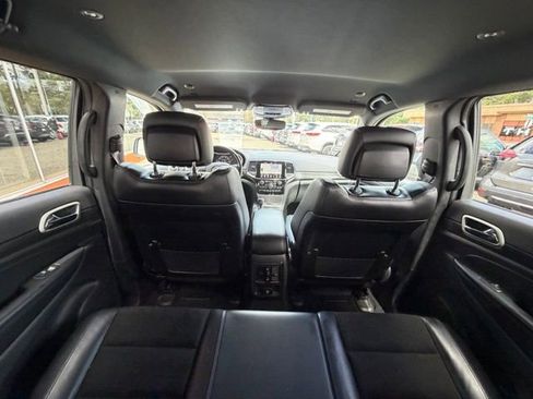 Used 2021 Jeep Grand Cherokee Altitude AWD/4WD image 18
