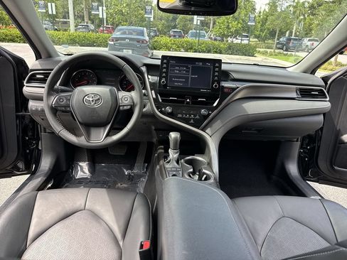 Used 2021 Toyota Camry XSE FWD image 36