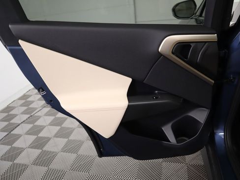 Used 2025 BMW X3 xDrive30i w/ Premium Package image 28