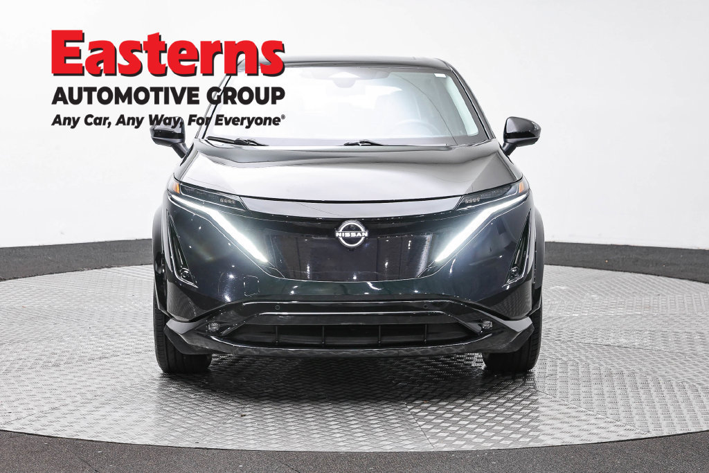 Used 2023 Nissan Ariya AWD image 3