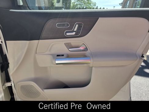 Used 2023 Mercedes-Benz GLA 250 4MATIC image 33