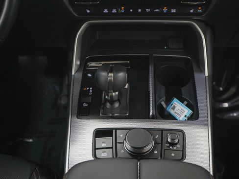 Certified 2024 MAZDA CX-90 Plug-In Hybrid w/ Preferred AWD/4WD image 19