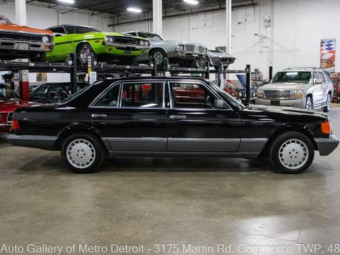Used 1991 Mercedes-Benz 560 SEL image 8