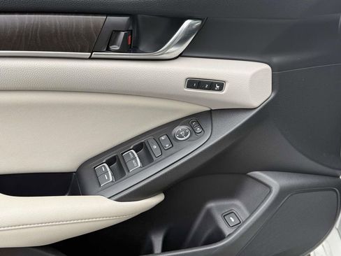 Used 2021 Honda Accord EX-L image 14