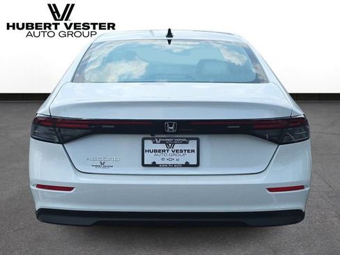 New 2026 Honda Accord SE image 7