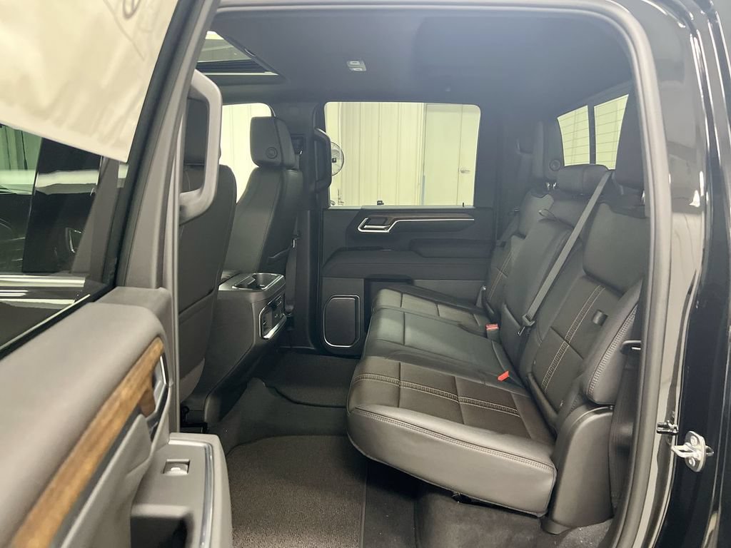 New 2026 Chevrolet Silverado 2500 High Country w/ High Country Premium Package AWD/4WD image 24