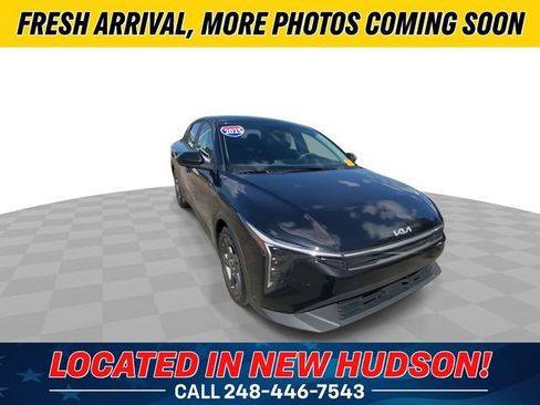 Used 2025 Kia K4 FWD image 4
