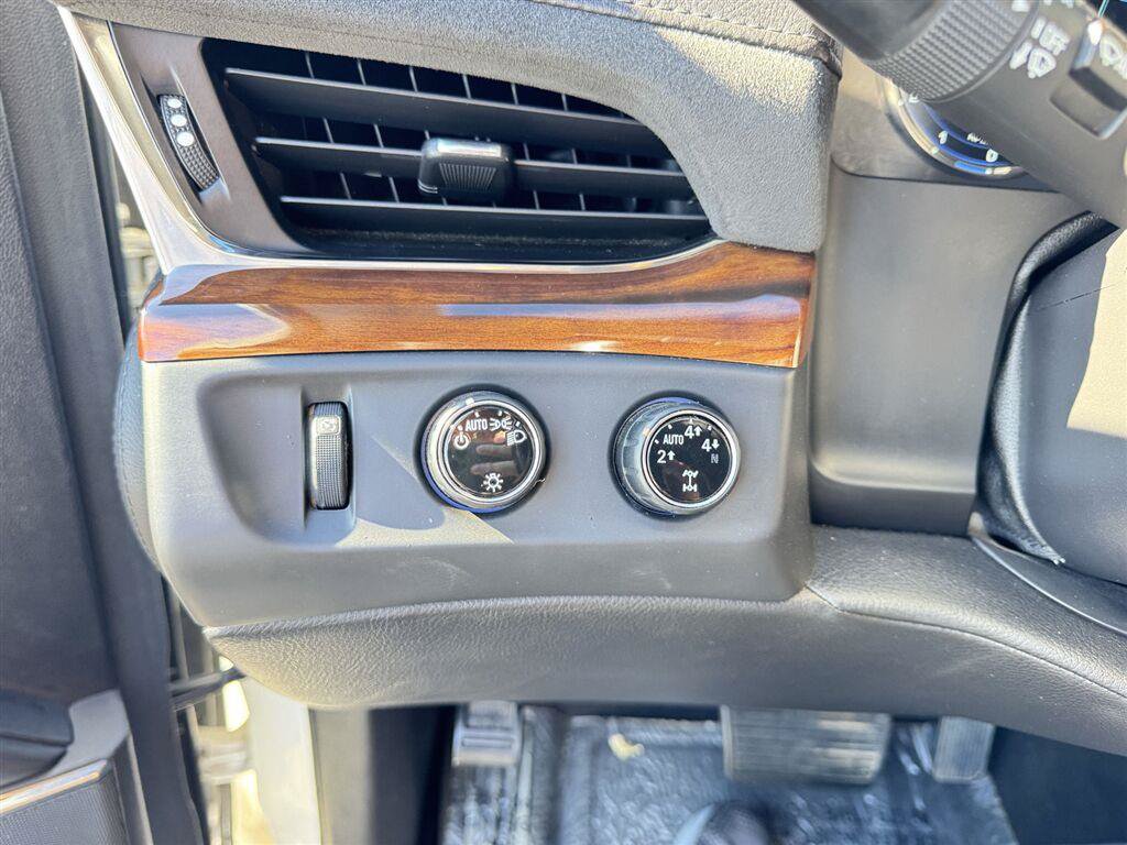 Used 2016 Cadillac Escalade Luxury AWD/4WD image 20