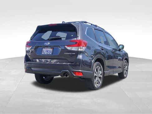 Used 2019 Subaru Forester Limited w/ Popular Package #3 image 3