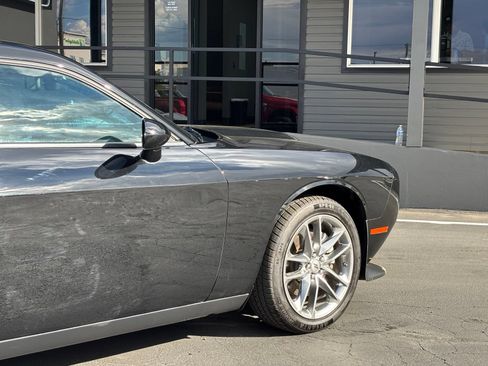 Used 2022 Dodge Challenger GT AWD/4WD image 4