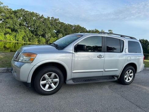 Used 2015 Nissan Armada SV w/ SV Driver Package RWD image 2