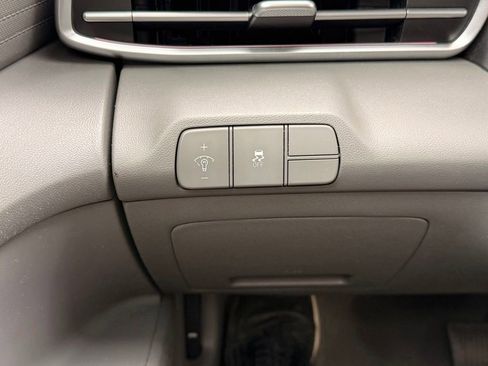 Used 2024 Hyundai Elantra SEL FWD image 27