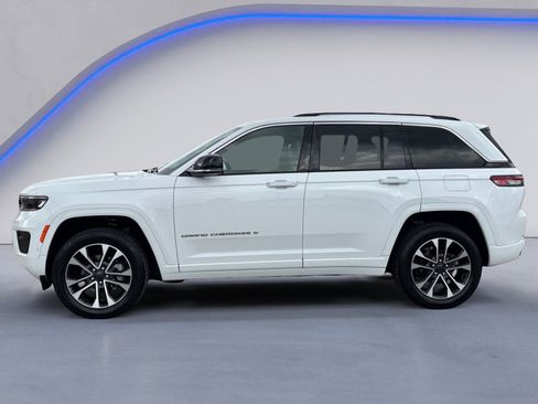 Used 2024 Jeep Grand Cherokee Overland w/ Trailer Tow Package image 7