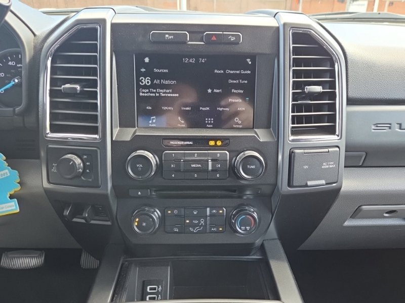 Used 2018 Ford F250 XLT w/ XLT Value Package AWD/4WD image 14