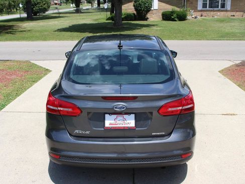 Used 2016 Ford Focus S FWD image 9