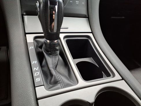 Certified 2018 Ford Taurus SEL w/ Equipment Group 201A image 24