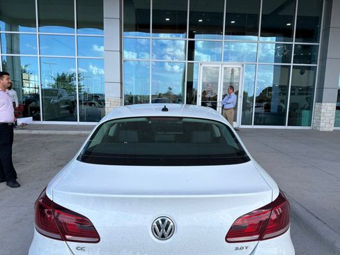 Used 2015 Volkswagen CC Sport FWD image 12