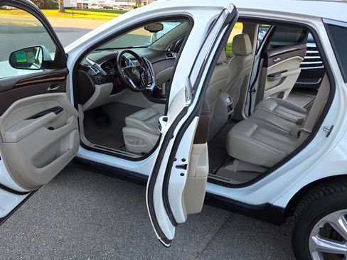 Used 2015 Cadillac SRX Premium image 22