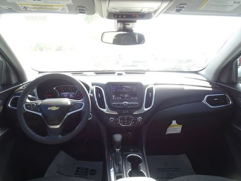 Used 2022 Chevrolet Equinox LT FWD image 11