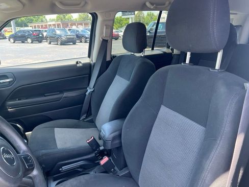 Used 2015 Jeep Patriot Sport w/ Power Value Group FWD image 8