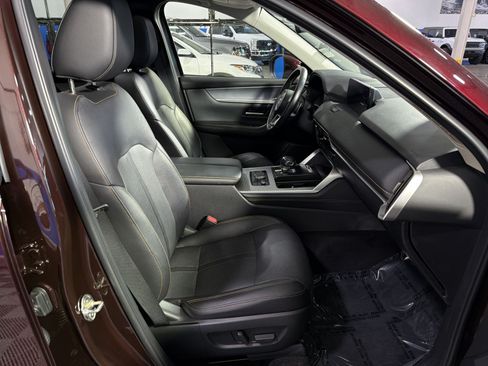 Used 2024 MAZDA CX-90 3.3 Turbo w/ Premium Package AWD/4WD image 22