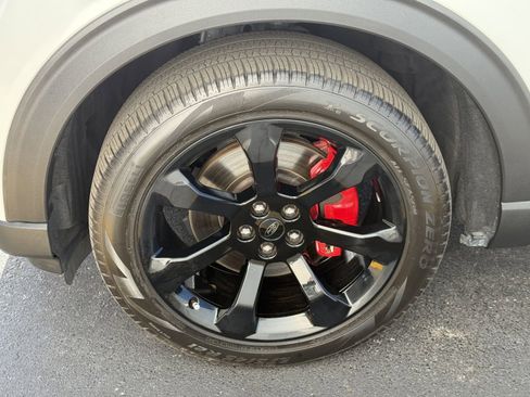 Certified 2024 Ford Explorer ST w/ Equipment Group 401A image 33