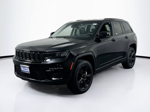 Used 2023 Jeep Grand Cherokee Limited w/ Black Appearance Package AWD/4WD image 1