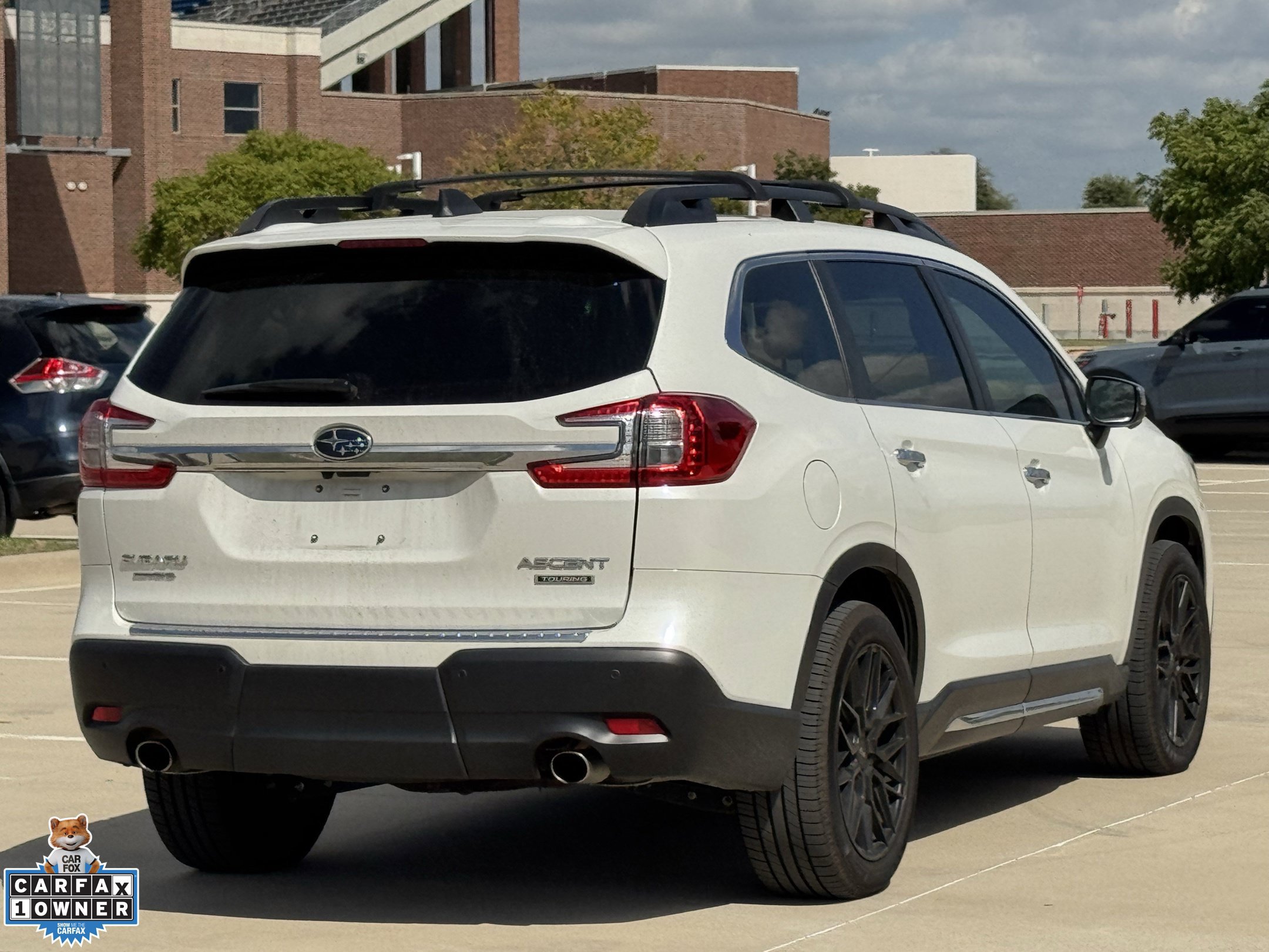 Used 2023 Subaru Ascent Touring AWD/4WD image 4